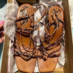 Jessica Simpson Ivelle Open Toe Casual Mule Dijon NIB NWT Snake Print Wraparound